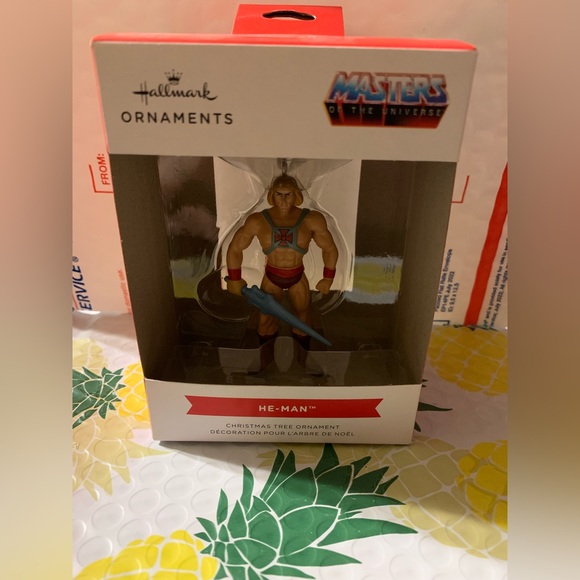 Hallmark Master Of the universe He-man Ornament - Picture 2 of 3